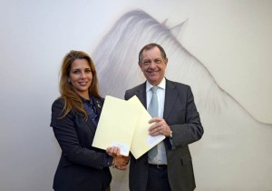 FEI President HRH Princess Haya and OIE Director General Dr Bernard Vallat, pictured at FEI headquarters in Lausanne, Switzerland, celebrate the start of a three-year plan for the safe international movement of sport horses. Photo: Edouard Curchod/FEI