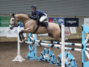 Louise Carroll & "Balustree Luxadun" in action over the 1.10m track at the Crowne Plaza Dundalk sponsored SJI registered indoor horse league at Ravensdale Lodge on Thursday