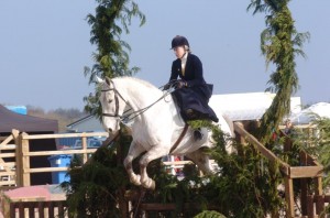 Side Saddle Working Hunter - Robyh Catterall - Arctic Eclipse