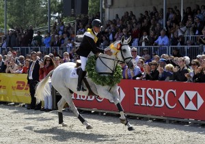 Andrew NICHOLSON (NZL)  riding Mr Cruise Control winners of the CCI4* in Lumuehlen