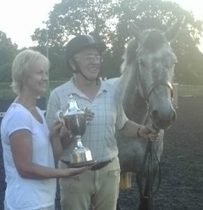 oel Regan & Kallie being awarded the Fordie Cathers Perpetual Cup from Mrs Joan Potts for being the highest placed SVRC member