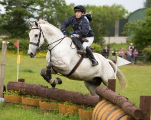 Competing in Class 3 – Robyn Catterall on Levi