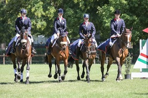 The winning British team at Montelibretti (ITA), left to right: Nicky Roncoroni, Dani Evans, Emilie Chandler and Paul Sims. (Photo: Massimo Argenziano/FEI)