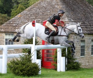 Andrew Nicholson, HSBC Rankings leader, is pictured here with Avebury at the Land Rover Burghley Horse Trials 2013 - he heads to the first leg of the 2013/2014 FEI Classics™ at Les Etoiles de Pau CCI4* with Viscount George, Quimbo and Mr Cruise Control, a seasoned Pau campaigner. (Photo: Fiona Scott-Maxwell/FEI).