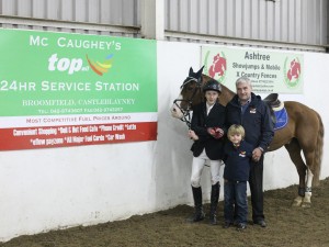 Nikolas Farr and Cwmdwy fran noson Dywyll 1st in the 148 1m Grand Prix Presentation by Ray McCaughey. Sponsored by McCaughey Top Service Station, Broomfield, Castleblaney.  