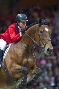 The USA’s Beezie Madden, winner in 2013 with Simon, heads to Lyon (FRA) next week with victory in the Longines FEI World Cup™ Final as her goal. (Arnd Bronkhorst/FEI)