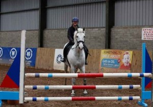 Elaine gardener and Sam the only combination to gain maximum points in the 90cm class at week 3 of Knockagh view's jump cross league