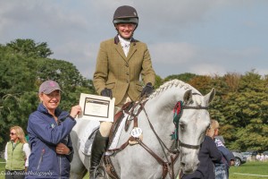 Lydia Dawson autumn series winner 2014 receiving her prize from Aoife Clarke 