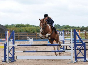 Emma Andrews and Waggle Dance competing at The Meadows: Photo Victoria O'Connor
